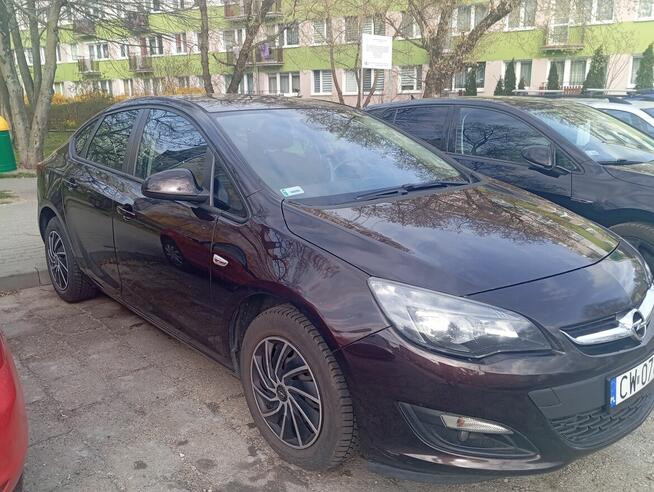 Opel Astra gaz fabryczny Salon Polska