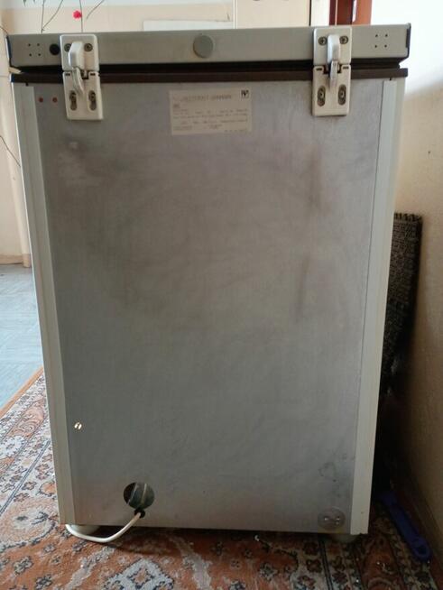 Sprzedam zamrażarkę w dobrym stanie