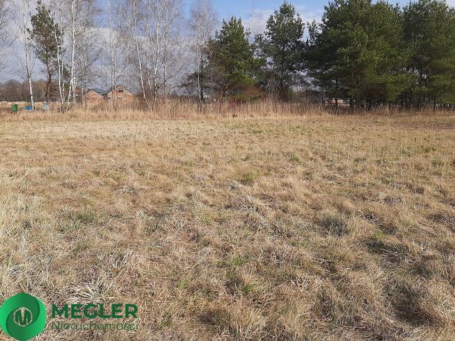 Działka wśród nowej zabudowy