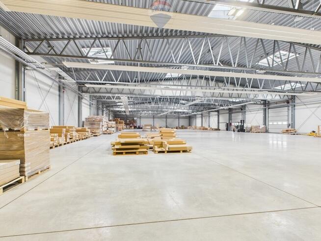 Nowoczesny obiekt magazynowo-biurowy.