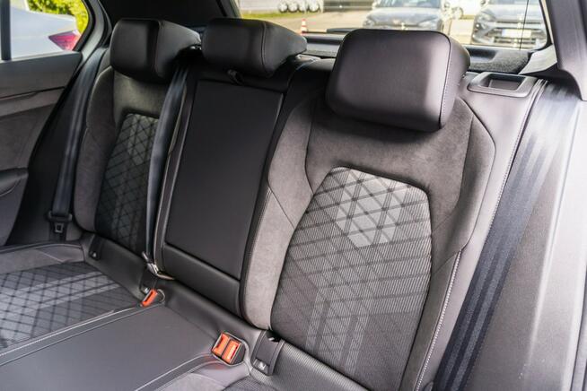 Volkswagen Golf R-Line 1.5 eTSI mHEV 150 KM DSG