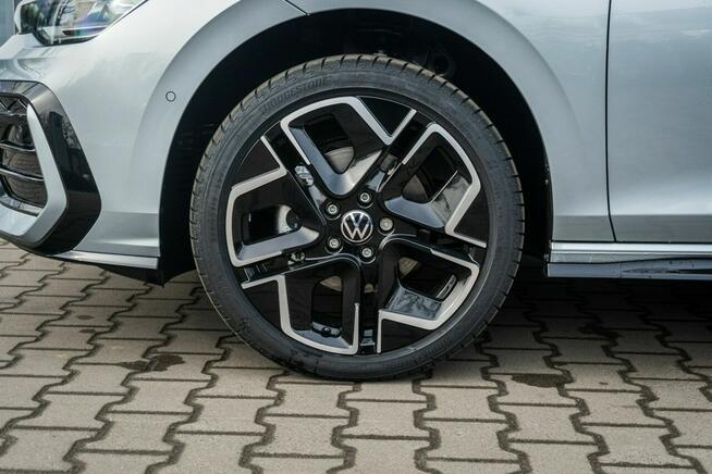 Volkswagen Golf Variant R-Line Plus 1.5 eTSI mHEV 150 KM DSG