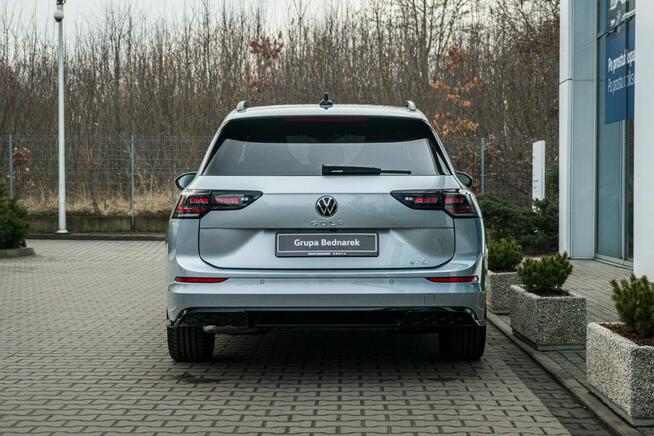 Volkswagen Golf Variant R-Line Plus 1.5 eTSI mHEV 150 KM DSG