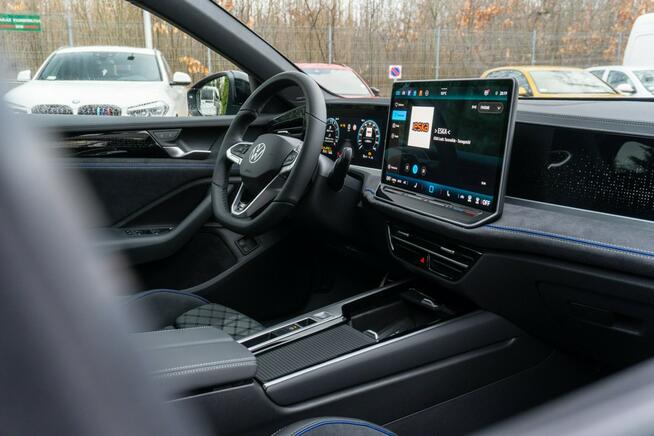 Volkswagen Passat R-Line Plus 1.5 TSI eHybrid 177KM DSG Dostępny od ręki!