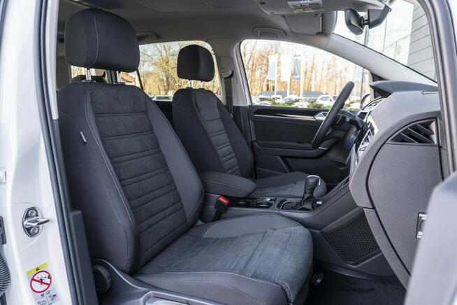 Volkswagen Touran Highline 1.5 TSI 150 KM DSG