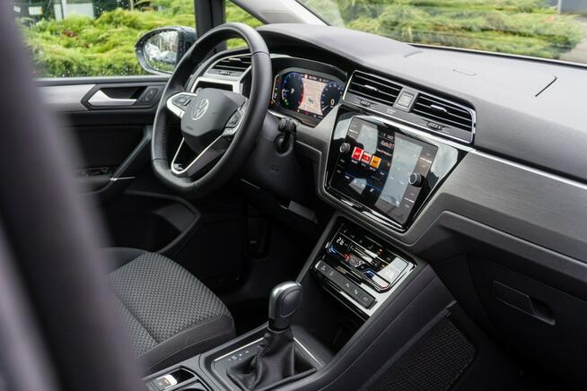 Volkswagen Touran Special Edition 1.5 TSI EVO 150 KM DSG DEMO Dostępne od ręki!