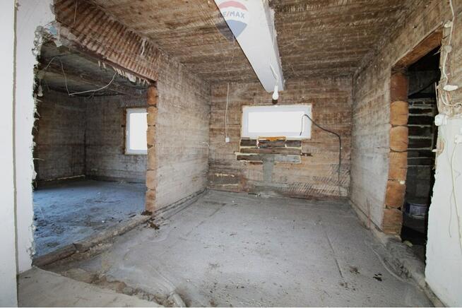 Dom z potencjałem w sercu Beskidu Żywieckiego