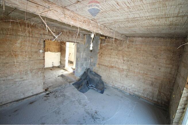 Dom z potencjałem w sercu Beskidu Żywieckiego