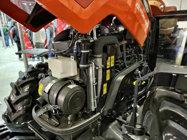 Ciągnik rolniczy TAFE 7515 74 kM