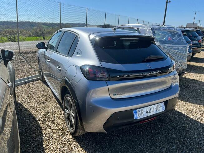 PEUGEOT e-208 136 Electrique GR400