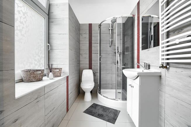 przytulny pokój jednoosobowy w damskim mieszkaniu