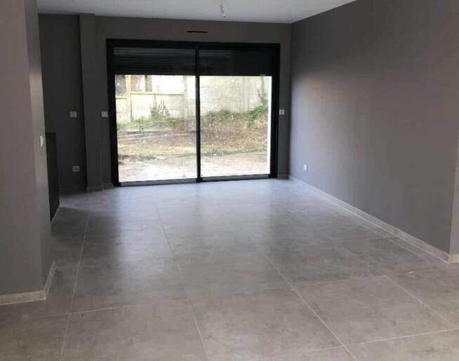 Malarz z dużym doświadczeniem szuka pracy