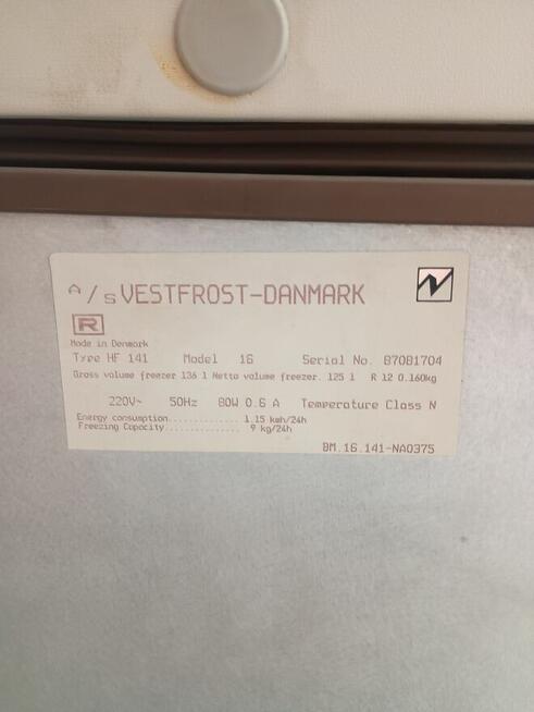 Sprzedam zamrażarkę w dobrym stanie