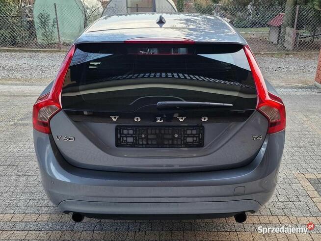 VOLVO V60 T4 SUMMUM |2.0 Benzyna|190KM|Zadbany|Świetny stan
