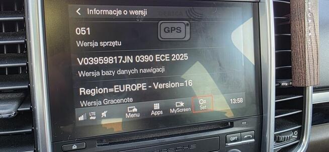 Porsche Cayenne Macan Panamera 911 CarPlay Android Auto Mapy