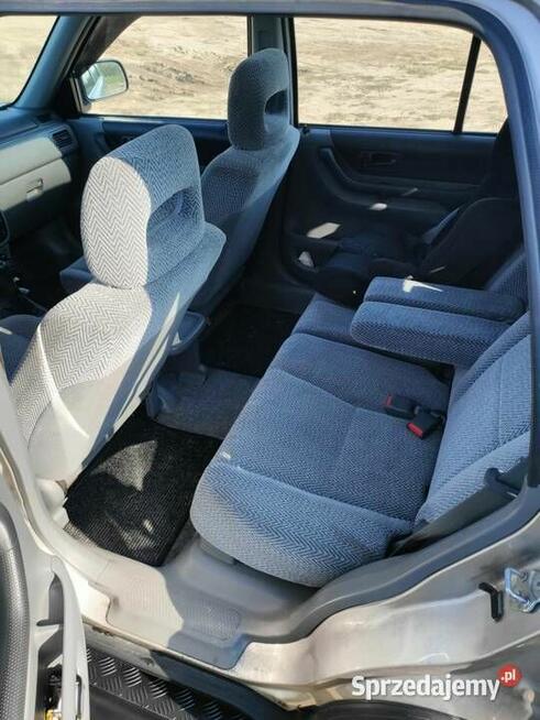 Sprzedam Hondę CR-V z przebiegiem 65 000 km. Piękny