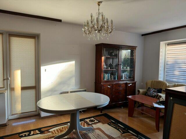 Dom w Markach, z mozliwoscia dwóch mieszkań dwupokoleniowych