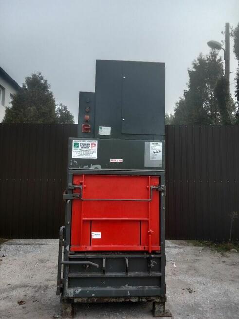 Belownica prasa do makulatury kartonu odpadów śmieci