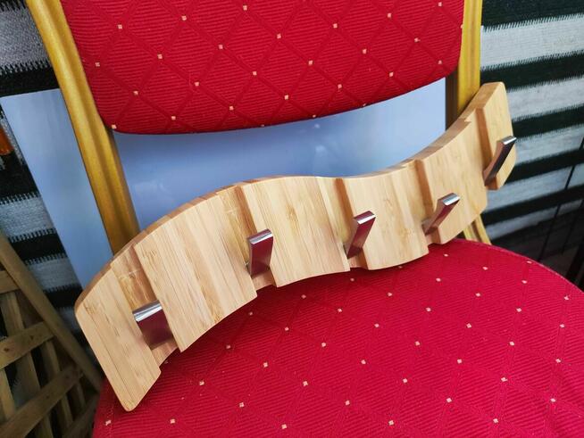 Wieszak na ręczniki kurtki drewniany z drewna bambusowy