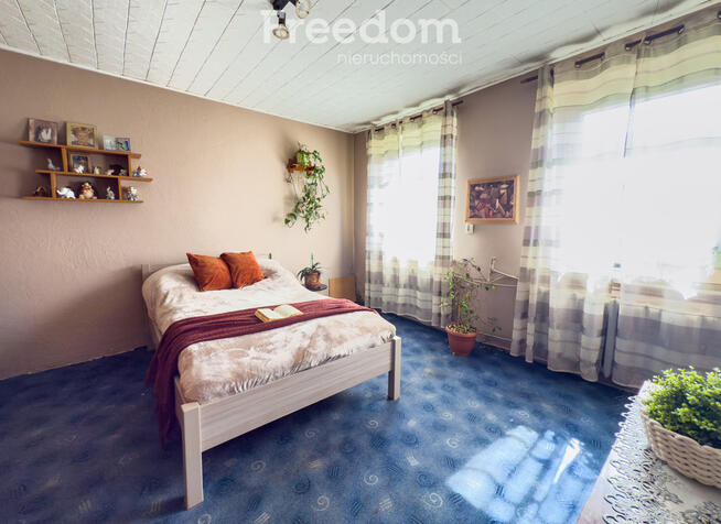 Siedlisko-dom,stajnia,stodoła,obora,2 ha,S7