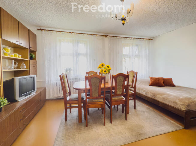 Siedlisko-dom,stajnia,stodoła,obora,2 ha,S7