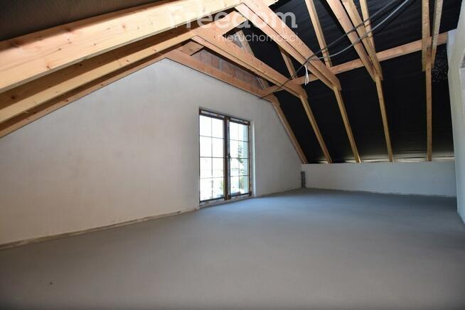 Dom deweloperski 180 m2, duża działka, 6 pokoi