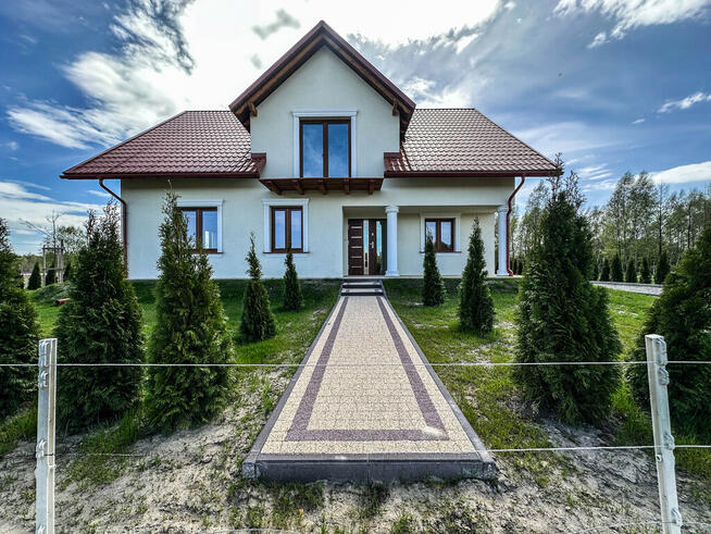 Twój Wymarzony Dom w Jasionce | Spokój i Komfort