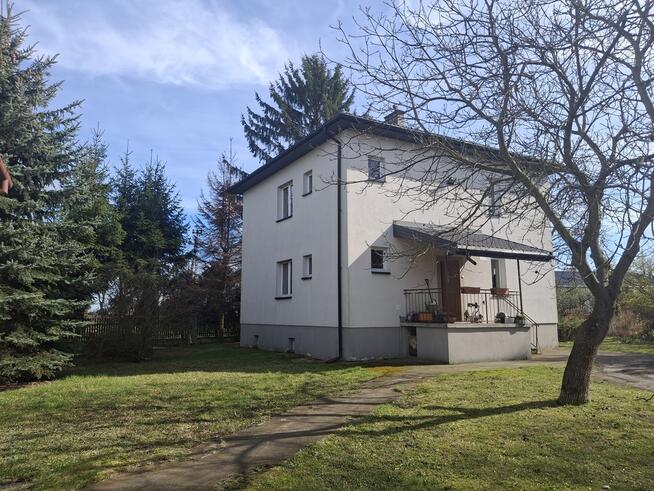 Dom o pow: ok. 200 m² z 3 działkami po 1600m²