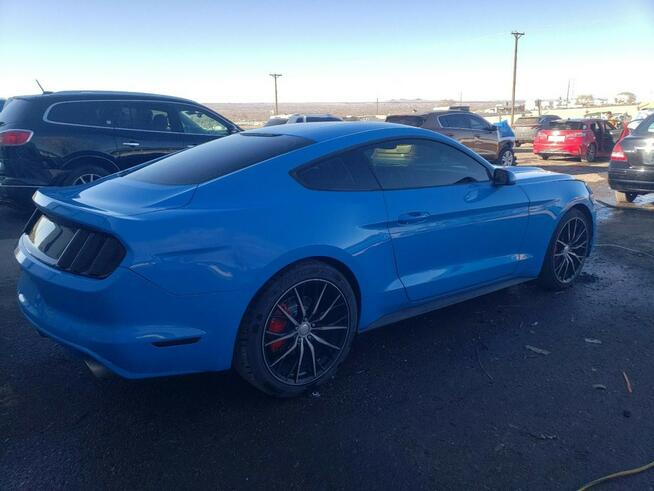 Ford Mustang V6 3.7l Manual RWD