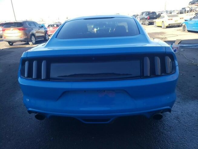 Ford Mustang V6 3.7l Manual RWD