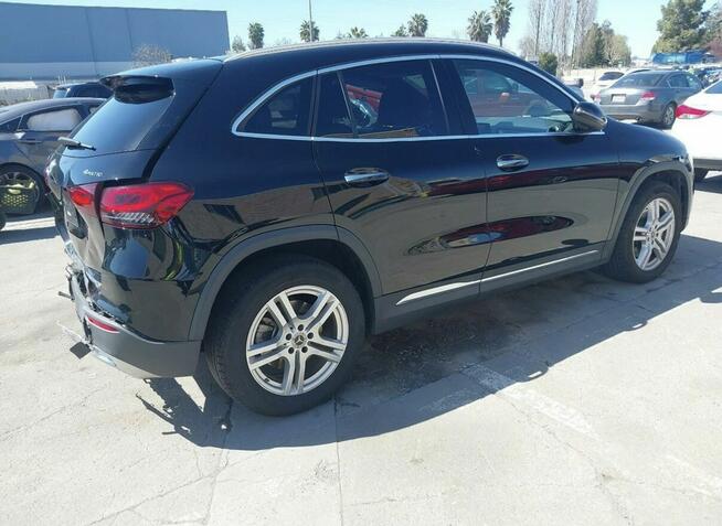 Mercedes GLA 250 4Matic Virtual 2.0l