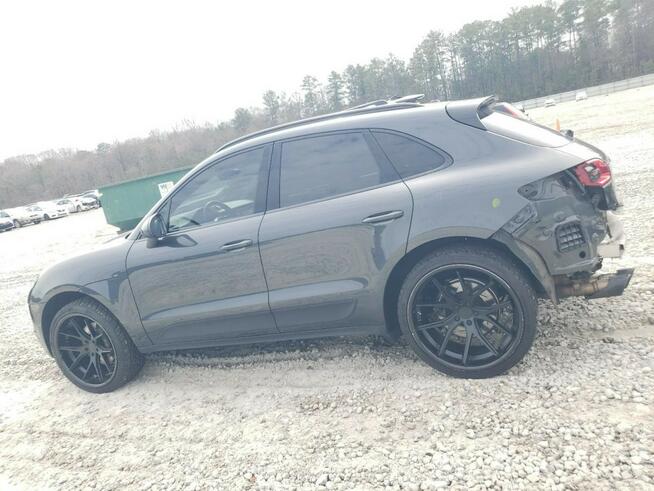 Porsche Macan Sport Chrono Package BOSE 2.0l AWD