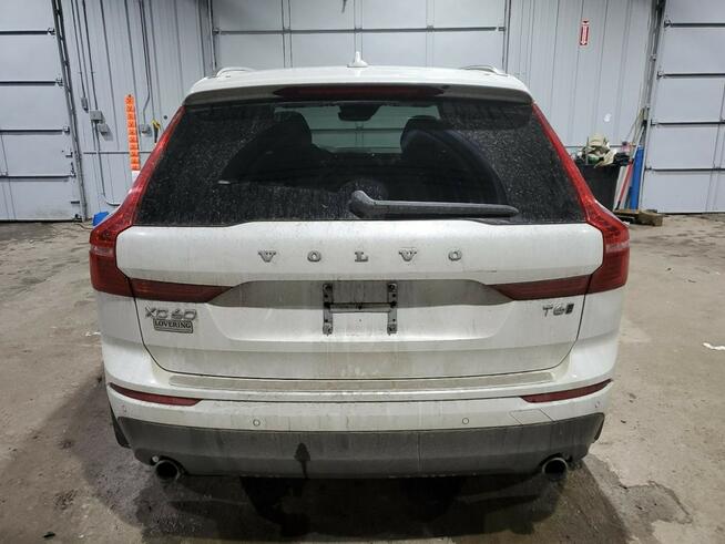 Volvo XC 60 T6 AWD Lekko uszkodzony