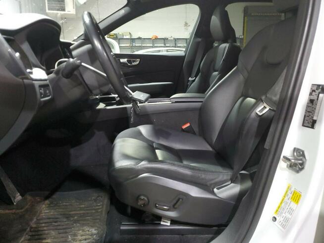 Volvo XC 60 T6 AWD Lekko uszkodzony