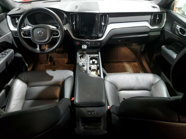 Volvo XC 60 T6 AWD Lekko uszkodzony