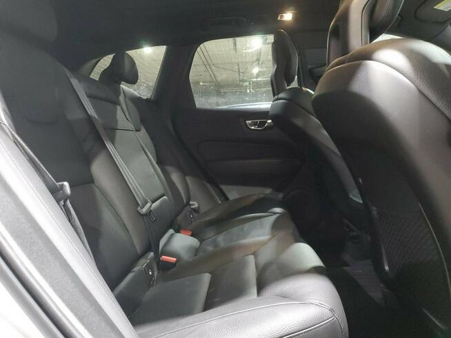 Volvo XC 60 T6 AWD Lekko uszkodzony