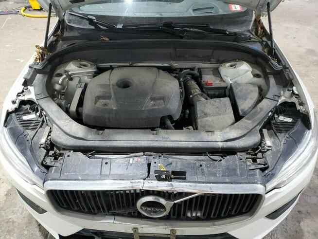 Volvo XC 60 T6 AWD Lekko uszkodzony