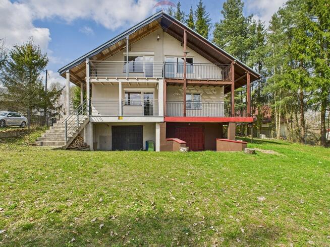 Dom nad jeziorem – gotowy do zamieszkania