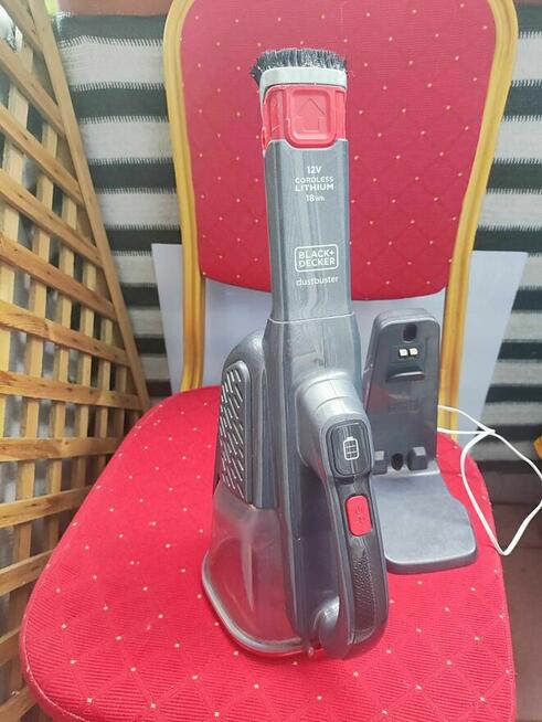 Odkurzacz ręczny bezprzewodowy Dustbuster 12V Black & Decker