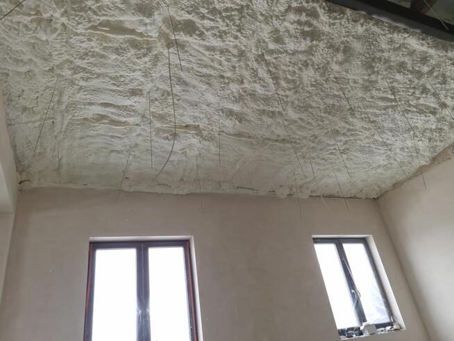 Ocieplenie pianą PUR, pianowanie poddaszy, dachów, izolacje