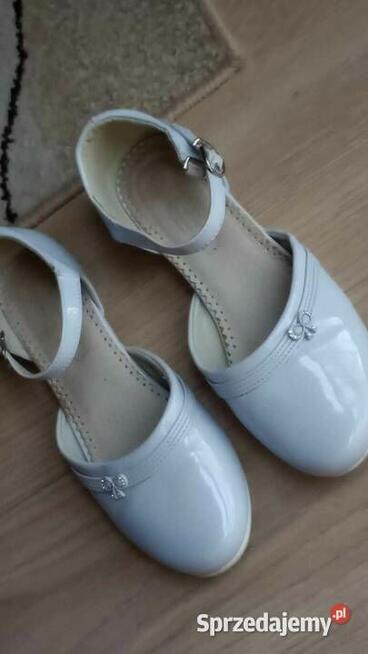 Sukienka komunijna z zestawem dla dziewczynki