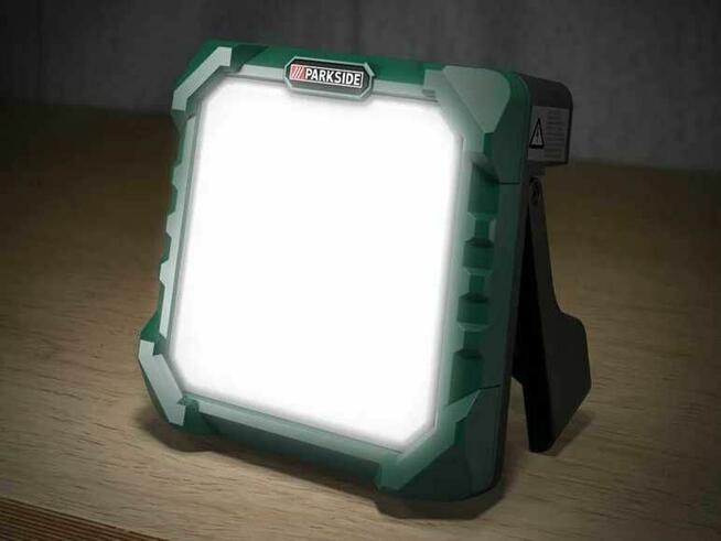 Lampa Robocza LED Reflektor Parkside Pass 50A2 halogen