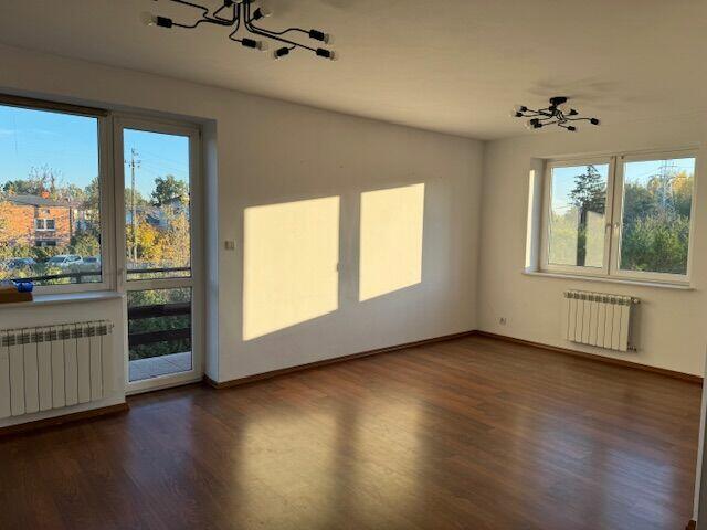 Dom w Markach, z mozliwoscia dwóch mieszkań dwupokoleniowych