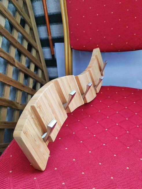 Wieszak na ręczniki kurtki drewniany z drewna bambusowy