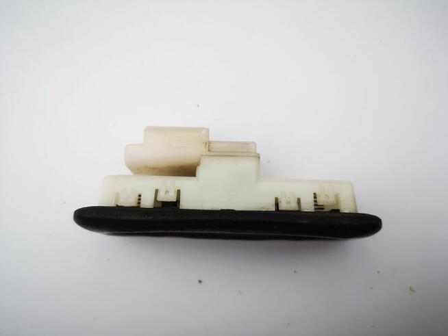 Peugeot 3008 I 12r klamka przycisk mikrostyk klapy tył 6490R