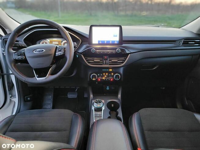 Ford Kuga 2.0 EcoBoost 4x4 Titanium