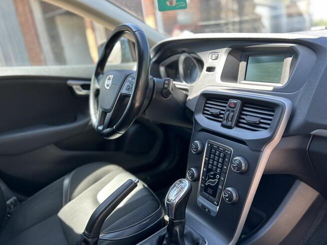 Volvo V40 - b. dobry stan. ZERO RDZY