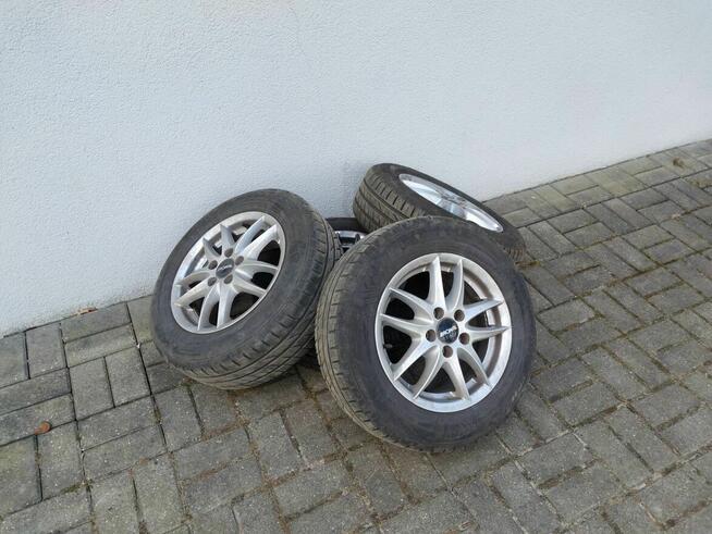 Felgi ronal 14 z letnimi oponami viking 185/65 R14