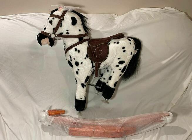 Konik na biegunach Bayer Chic