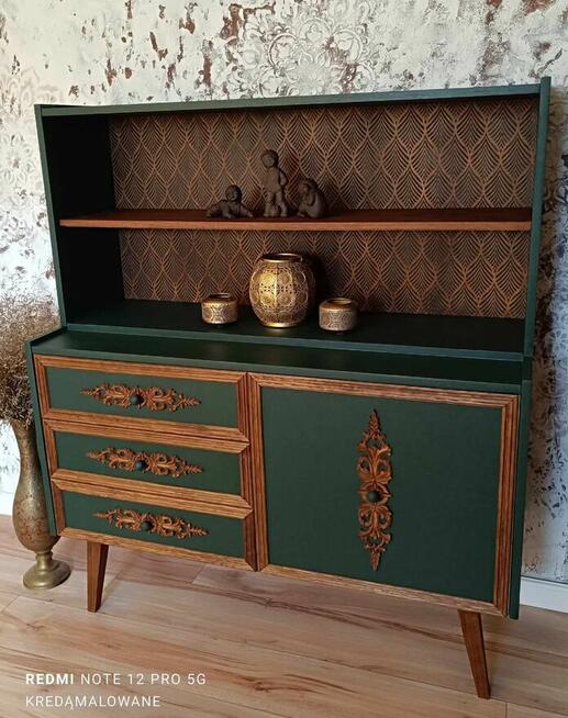 Witryna regał stylizowany